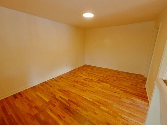 Foto del edificio - 3632 E 31st St S