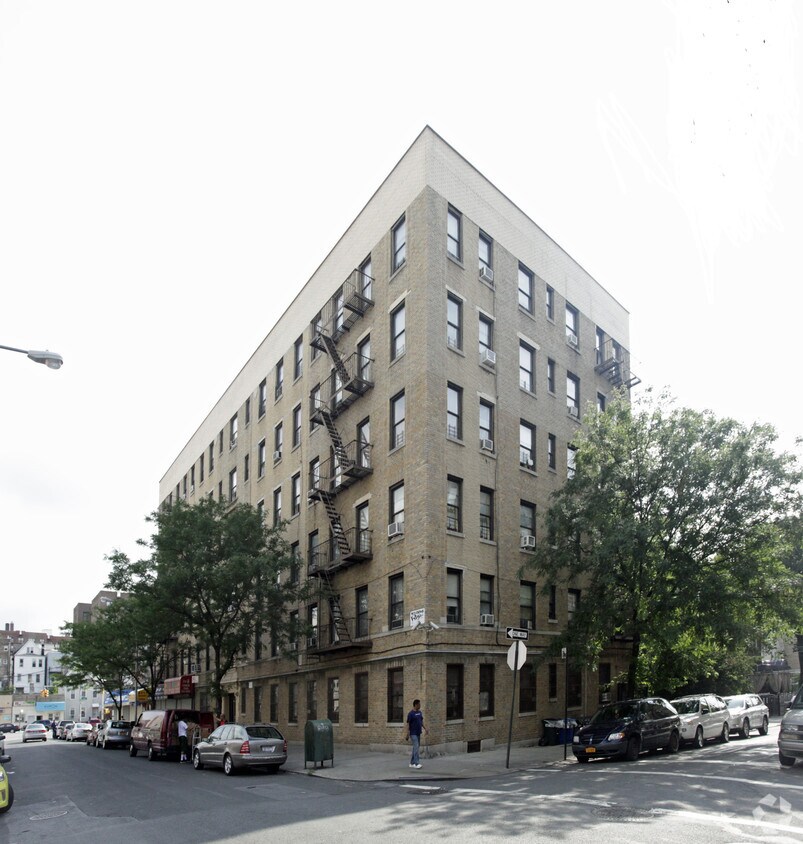Primary Photo - 3044-3052 Valentine Ave