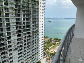 Building Photo - 1750 N Bayshore Dr