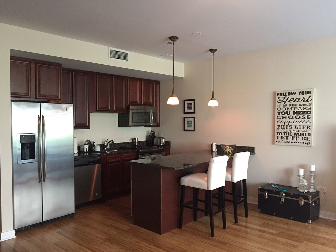 Primary Photo - 130 N Garland Ct