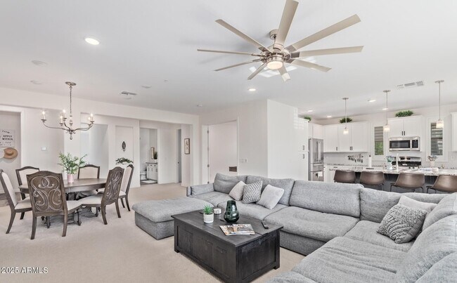 Foto del edificio - 5100 E Rancho Paloma Dr