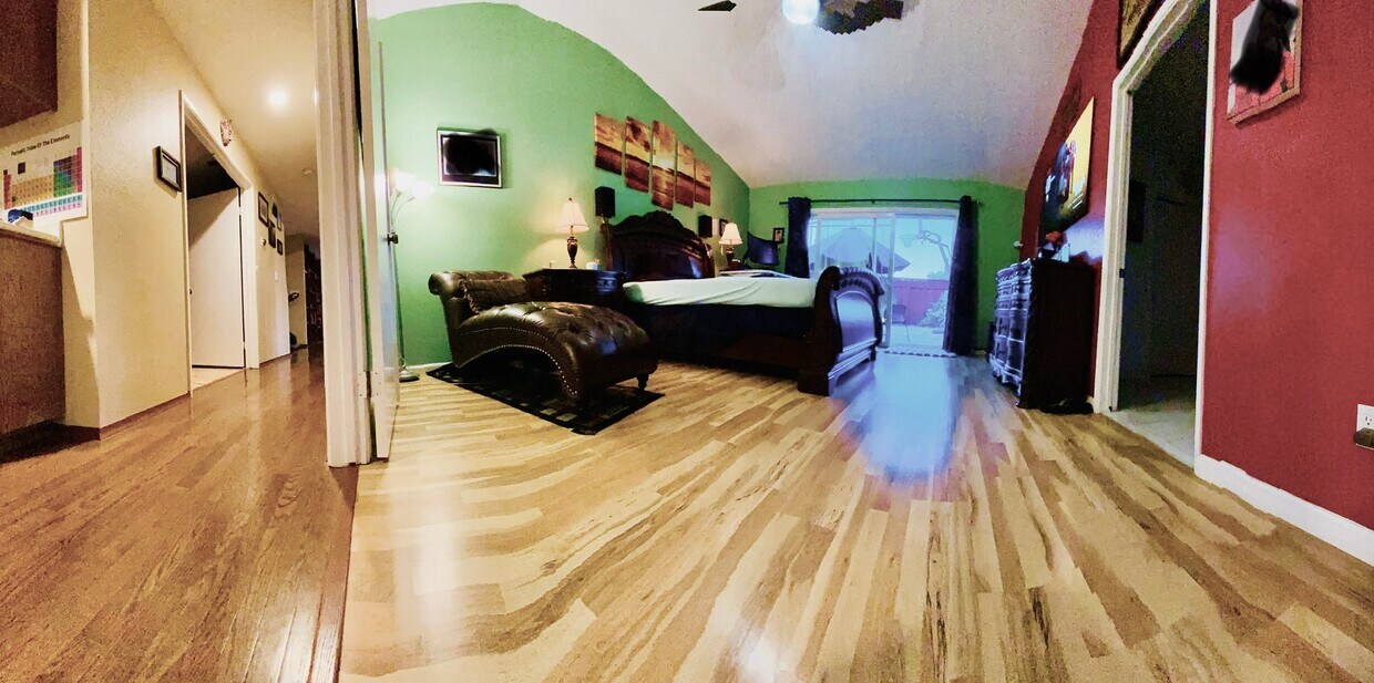 Primary Photo - 2959 Silverland Dr