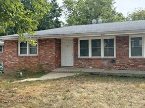 Building Photo - 2612 Quail Dr