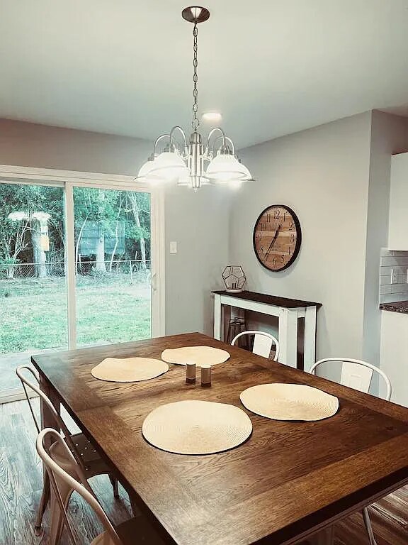 Foto del edificio - 5275 Berard Cir