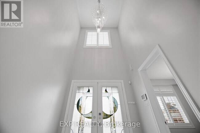 Building Photo - 94 Kingsview Dr