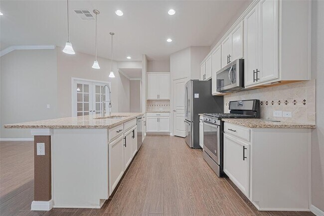 Building Photo - 5327 Silver Ledge Dr