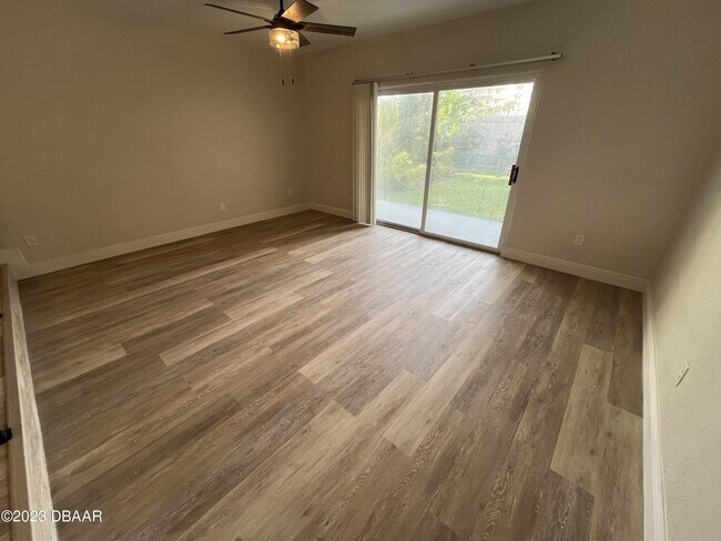 Foto del edificio - 3635 Cardinal Blvd