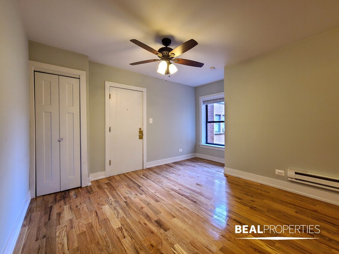 Foto principal - 819 W Cornelia Ave