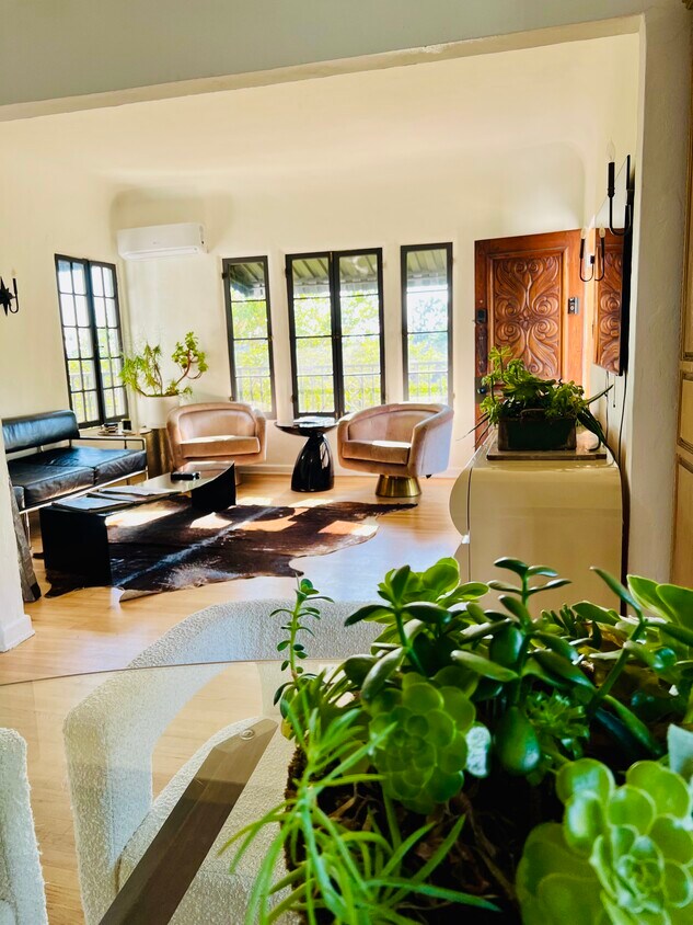 Foto principal - 3934 Fernwood Ave