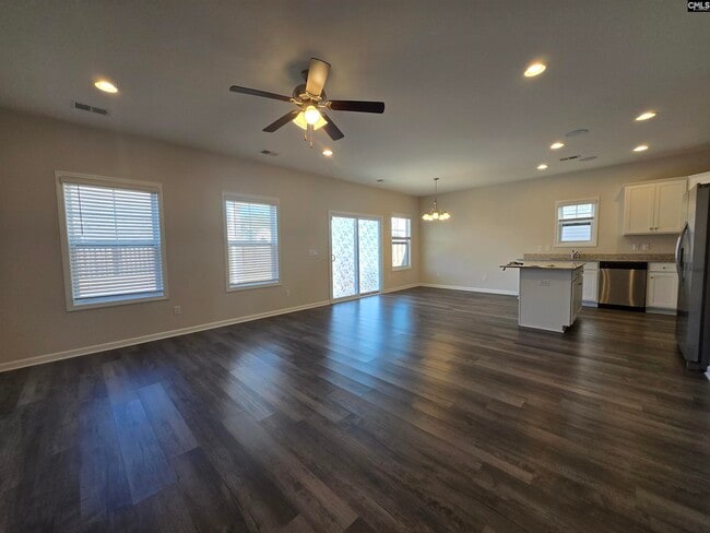 Building Photo - 258 Honey Hill Way