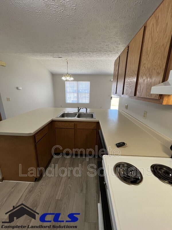 Foto del edificio - 551 Farrington Street