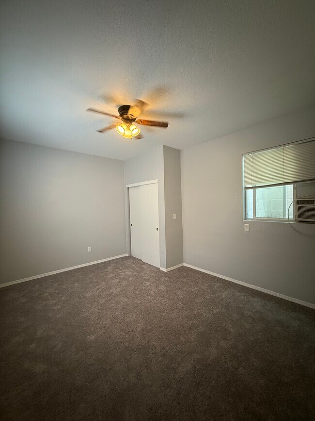 Foto del edificio - 3360 Fairmount Blvd