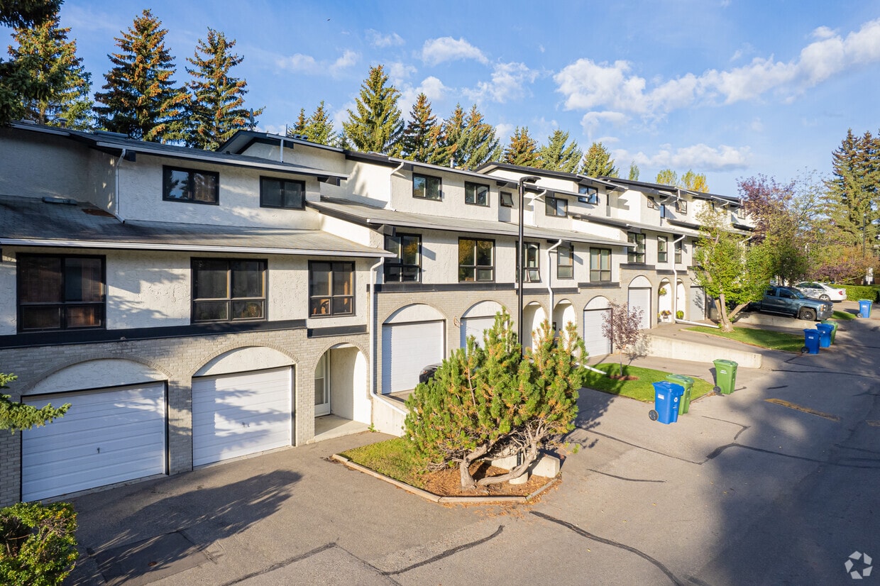 5400 Dalhousie Dr NW, Calgary, AB T3A 2B4 Apartments 5400 Dalhousie