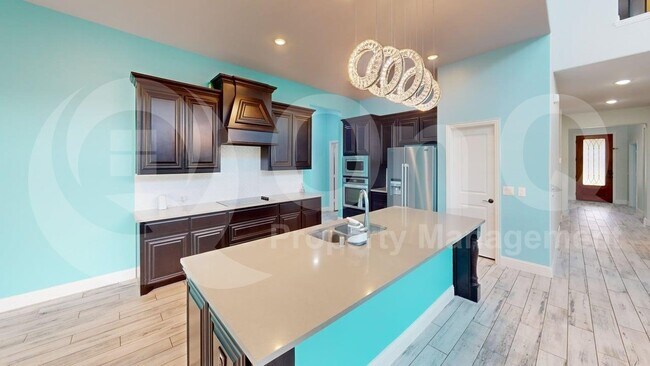 Foto del edificio - 6231 Lumley Rd