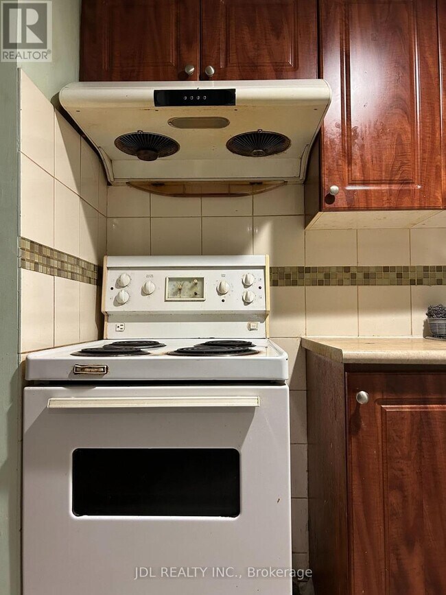 Photo du bâtiment - 62 Newlands Ave