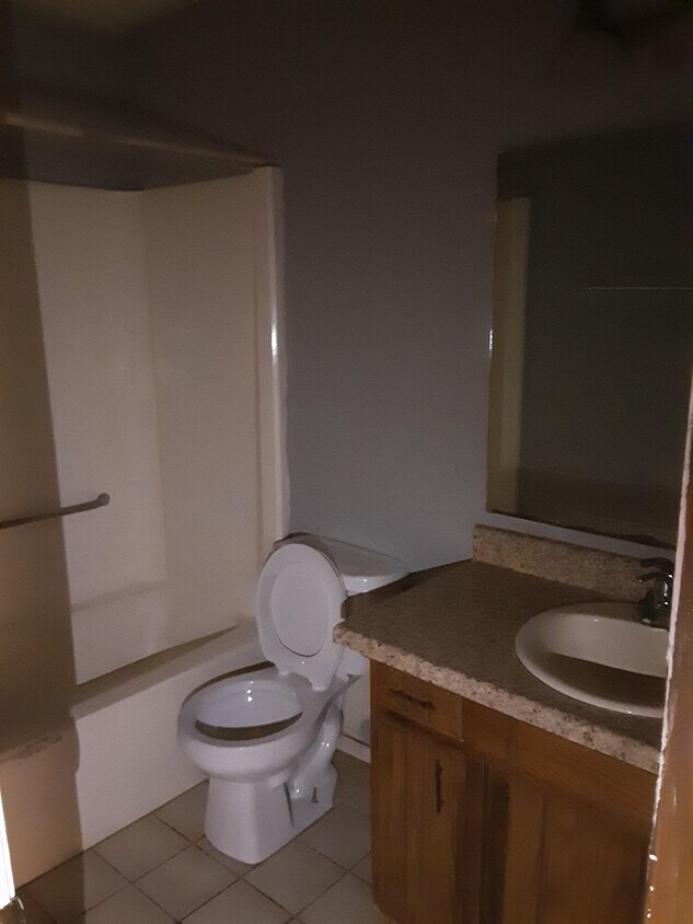 Foto principal - 123 Cripple Creek Ln