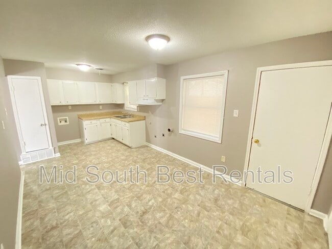 Building Photo - 4236 Tonawanda St