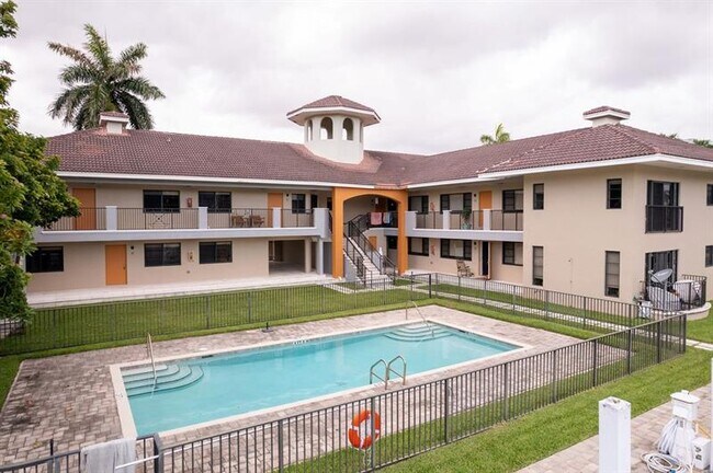 Foto del edificio - 64 Isle of Venice Dr