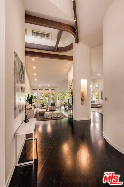 Foto del edificio - 851 Glenmont Ave