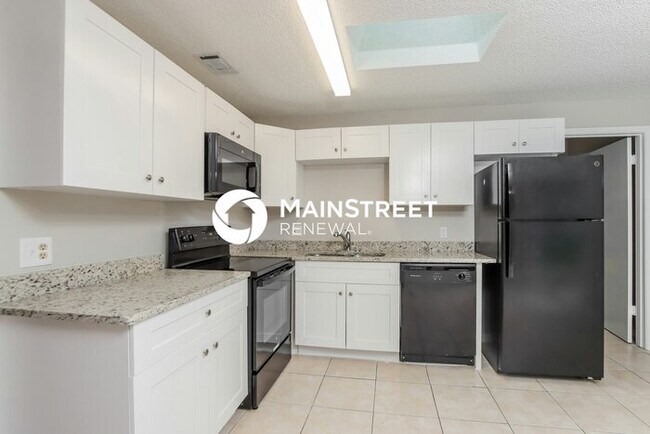 Foto del edificio - 3 Bedroom Pet-Friendly Home in VERO BEACH, FL with Main Street Renewal
