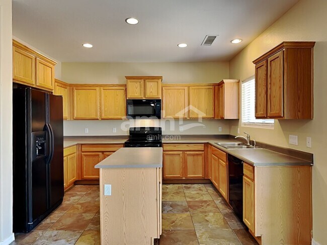 Foto del edificio - 9318 N 186th Ln