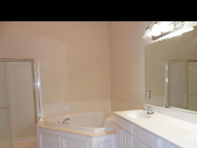 Foto del edificio - Charming 3 Br Home in Desirable Dublin Nei...