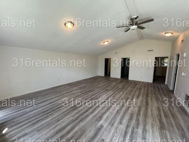 Foto del edificio - $950- 3 bed 1 bath - Single Family Home