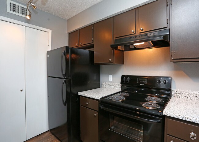 Luna Apartments Dallas, TX