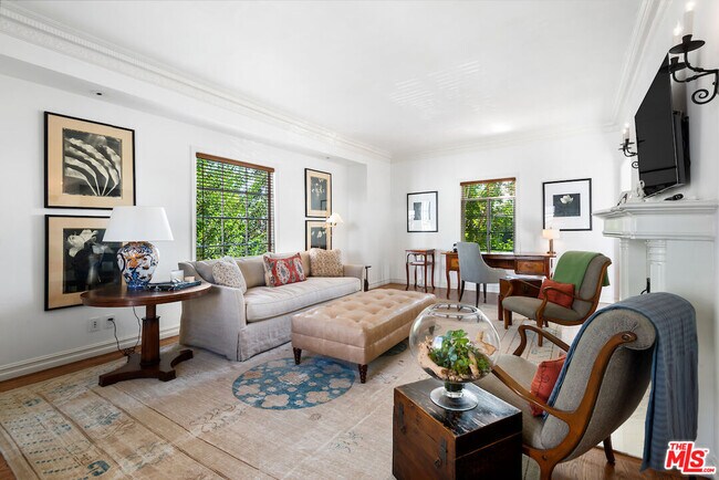 Building Photo - 159 S Rodeo Dr