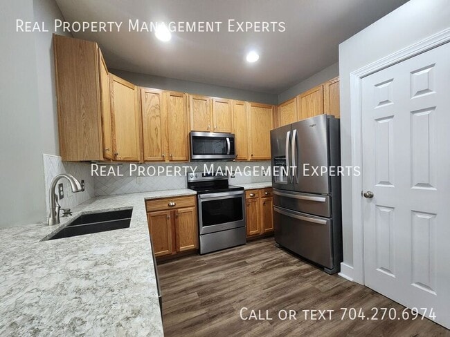 Building Photo - 15606 Seafield Ln