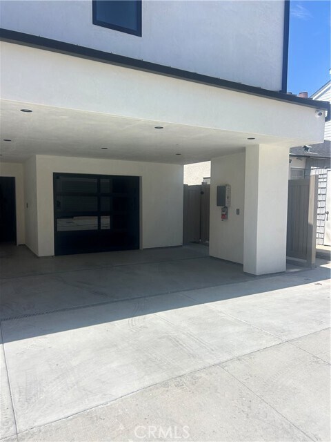 Foto del edificio - 612 Begonia Ave