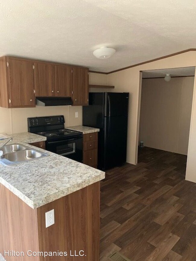 Building Photo - 3 br, 2 bath House - 160 Perry Dr.