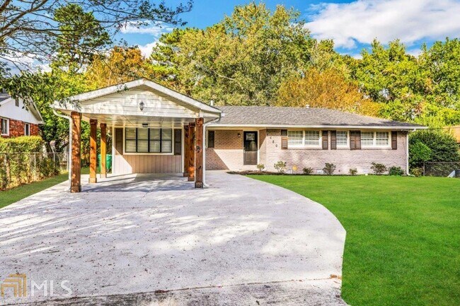 Foto del edificio - 3680 Brookcrest Cir