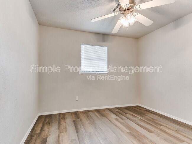 Foto del edificio - 5832 NW 31st Terrace