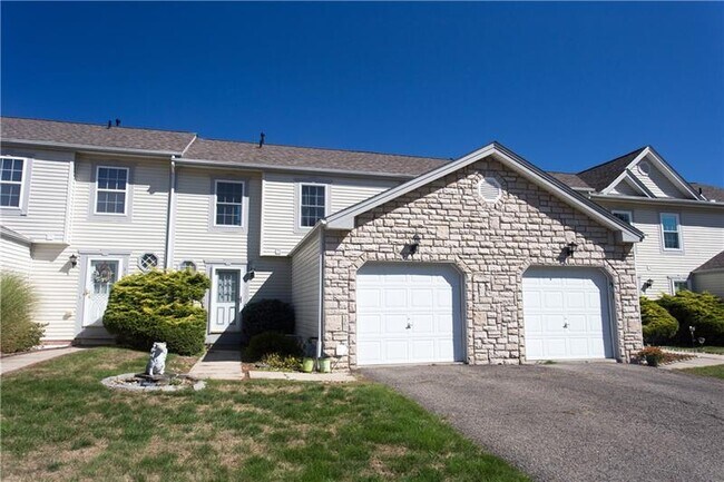 Foto del edificio - 3304 Timberglen Dr