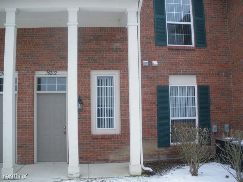 Primary Photo - 30202 Chesapeake Cir