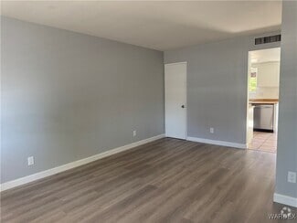 Building Photo - 2030 Coronado Dr