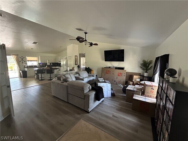 Foto del edificio - 1810 SW 36th Terrace