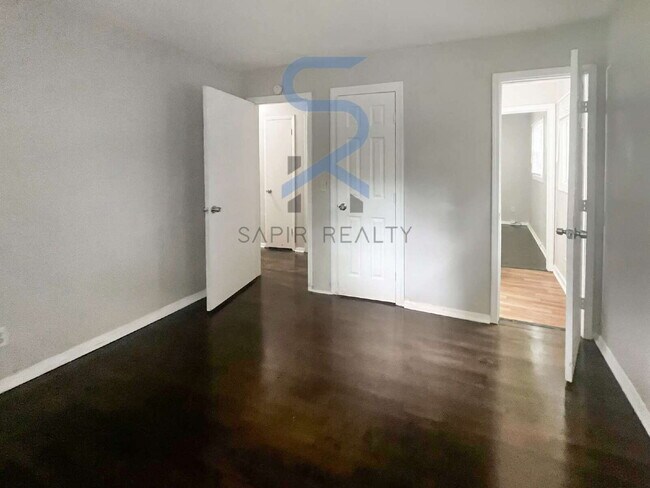 Foto del edificio - 1801 W Austin Rd