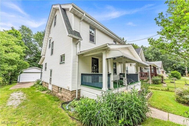 Building Photo - 617 Whitney Ave