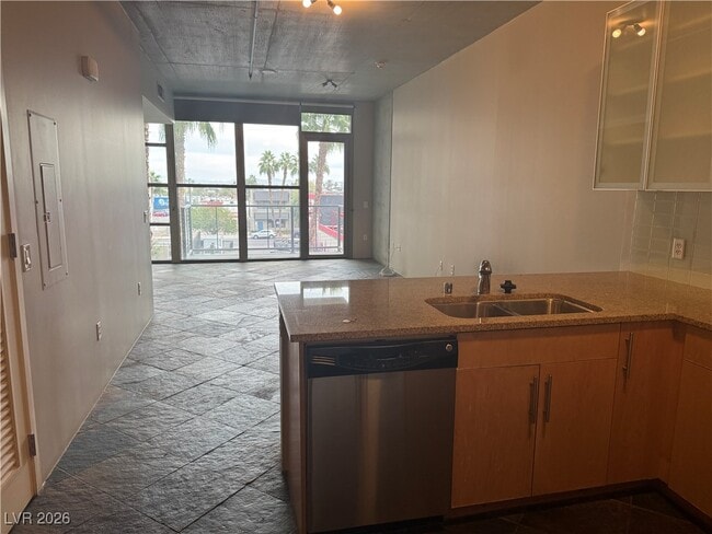 Foto del edificio - 353 E Bonneville Ave