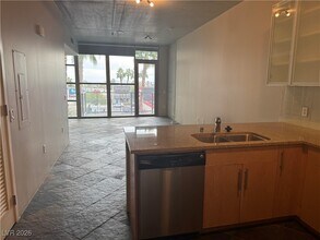 Building Photo - 353 E Bonneville Ave