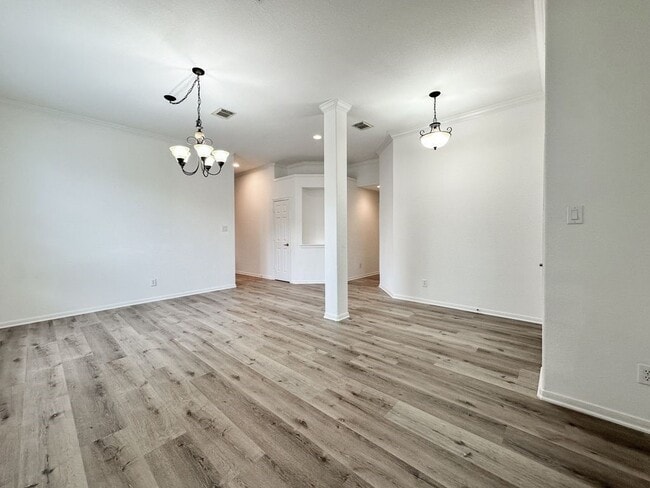 Building Photo - 73 E Montfair Blvd