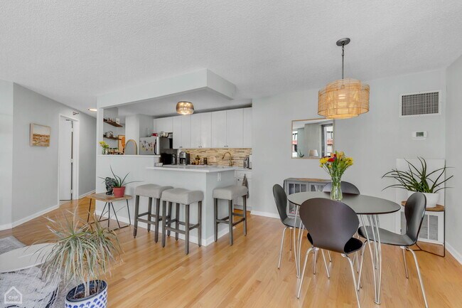 Foto del edificio - 440 N McClurg Ct