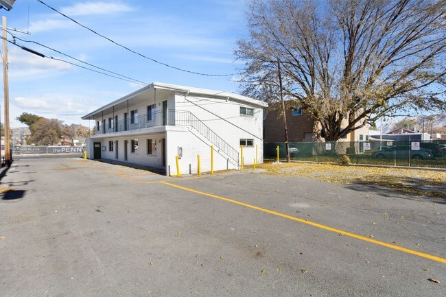 Building Photo - 24 E 1700 S