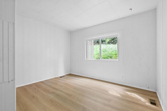 Foto del edificio - 5700 S Bank Rd