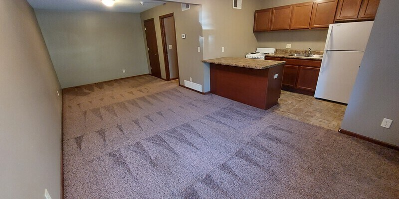 Foto principal - 815 S Emporia St