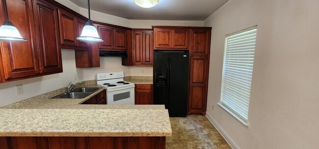 Cocina - 122 Crown Point Dr