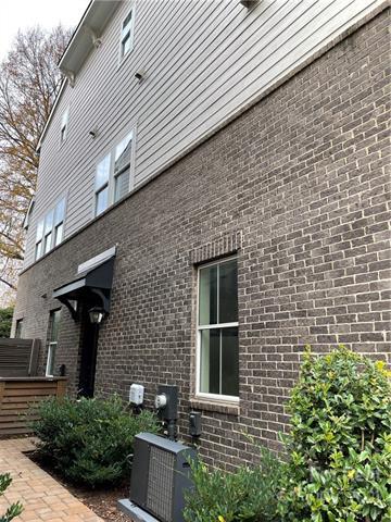 Building Photo - 1220 Cotswold Pl