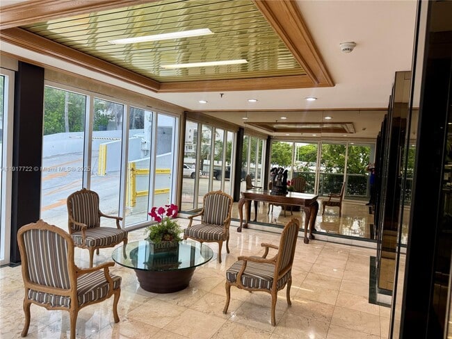 Building Photo - 2401 Collins Ave